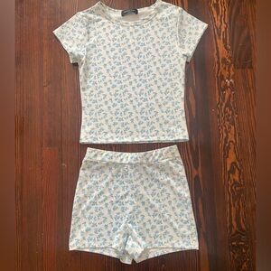 white fox Two piece white and blue floral shirt and shorts size small